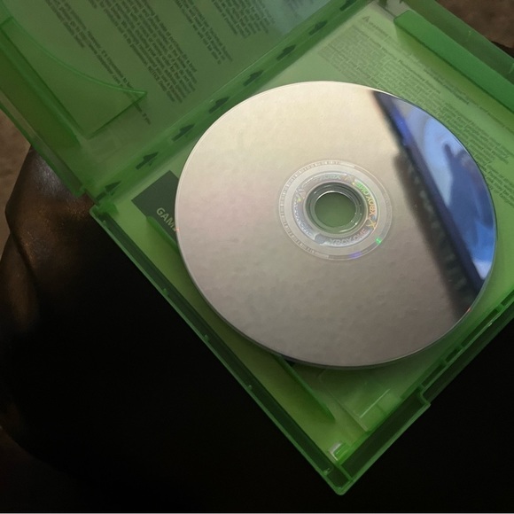 XBOX ONE DEAD ISLAND DEFINITIVE COLLECTION PREOWNED NO SCRATCHES - Picture 3 of 4